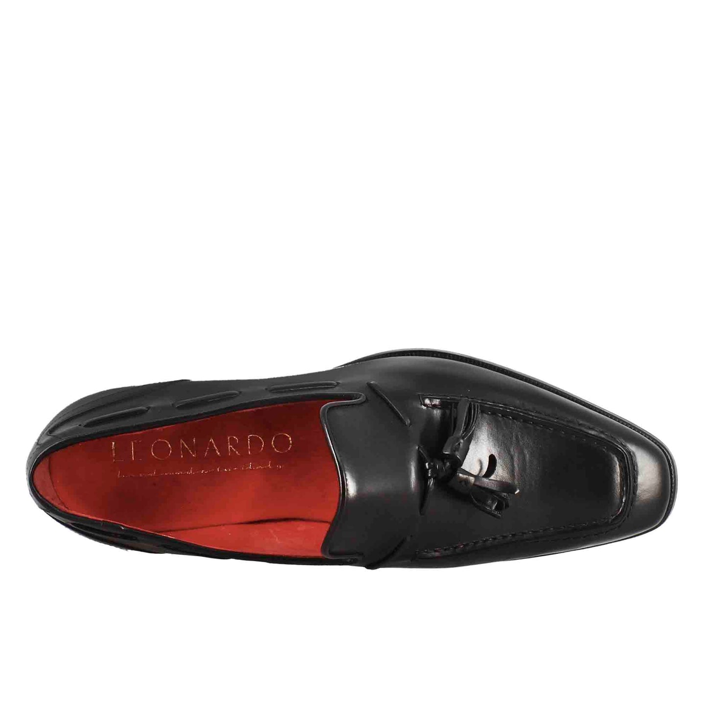 Mocassino elegante da uomo in pelle morbida con nappine e punta squadrata