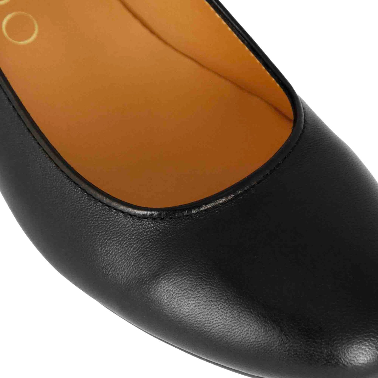 Classic women's décolleté in smooth leather
