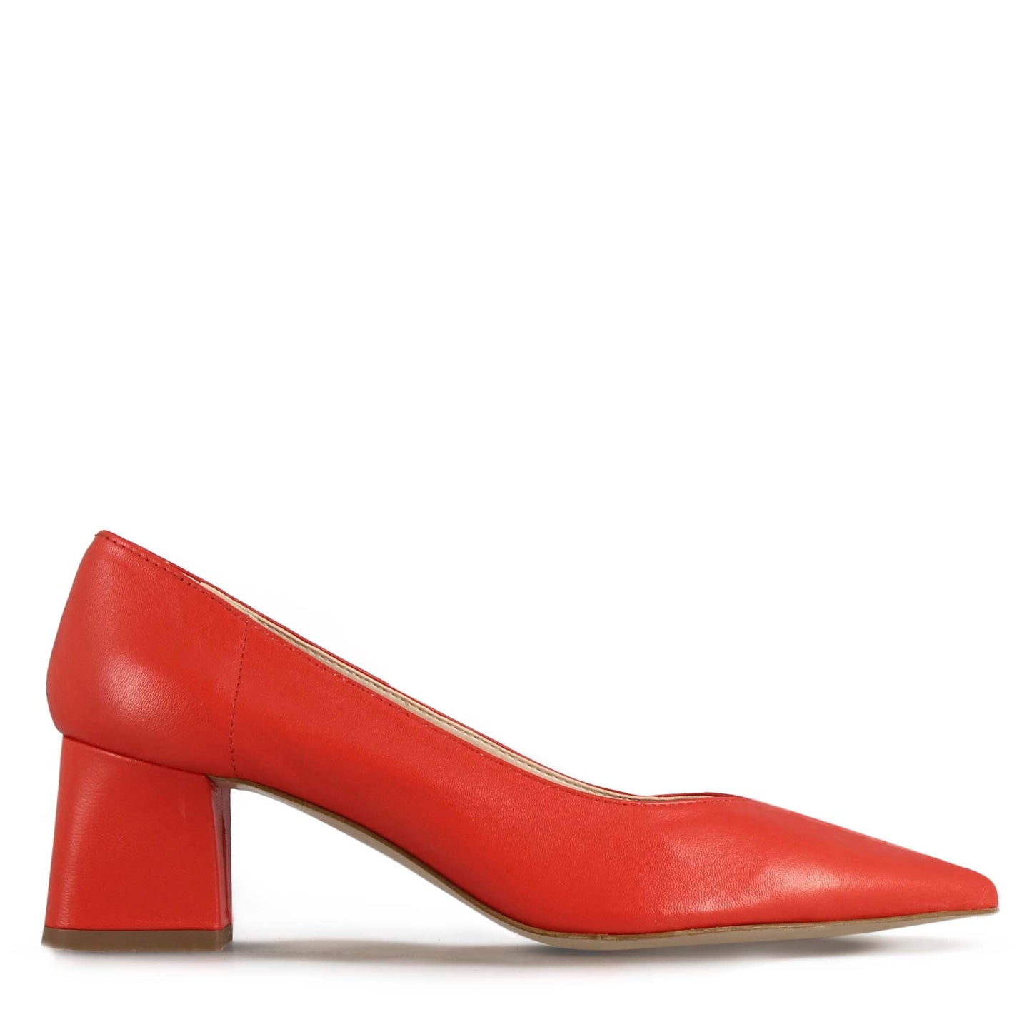 Women's smooth leather pumps with medium heel