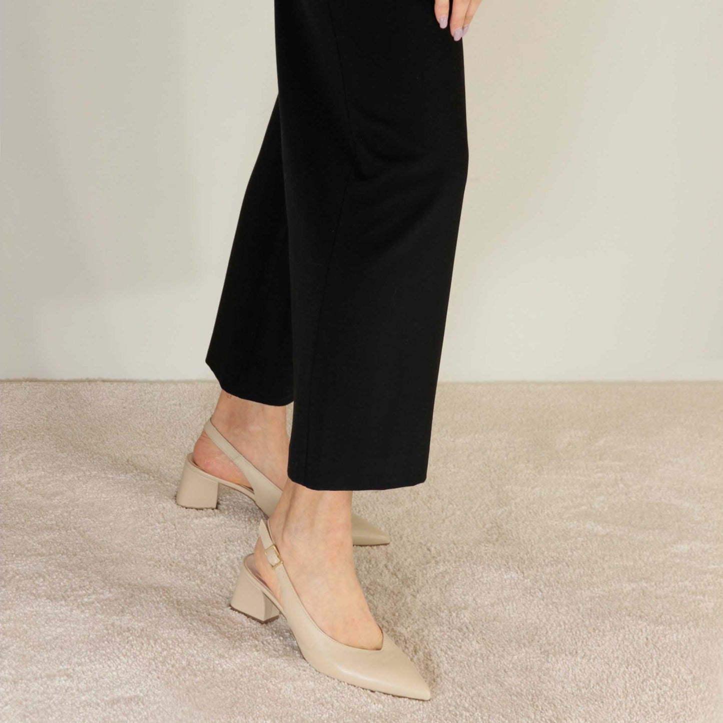 Women's Leather Slingback Pumps with Mid Heel