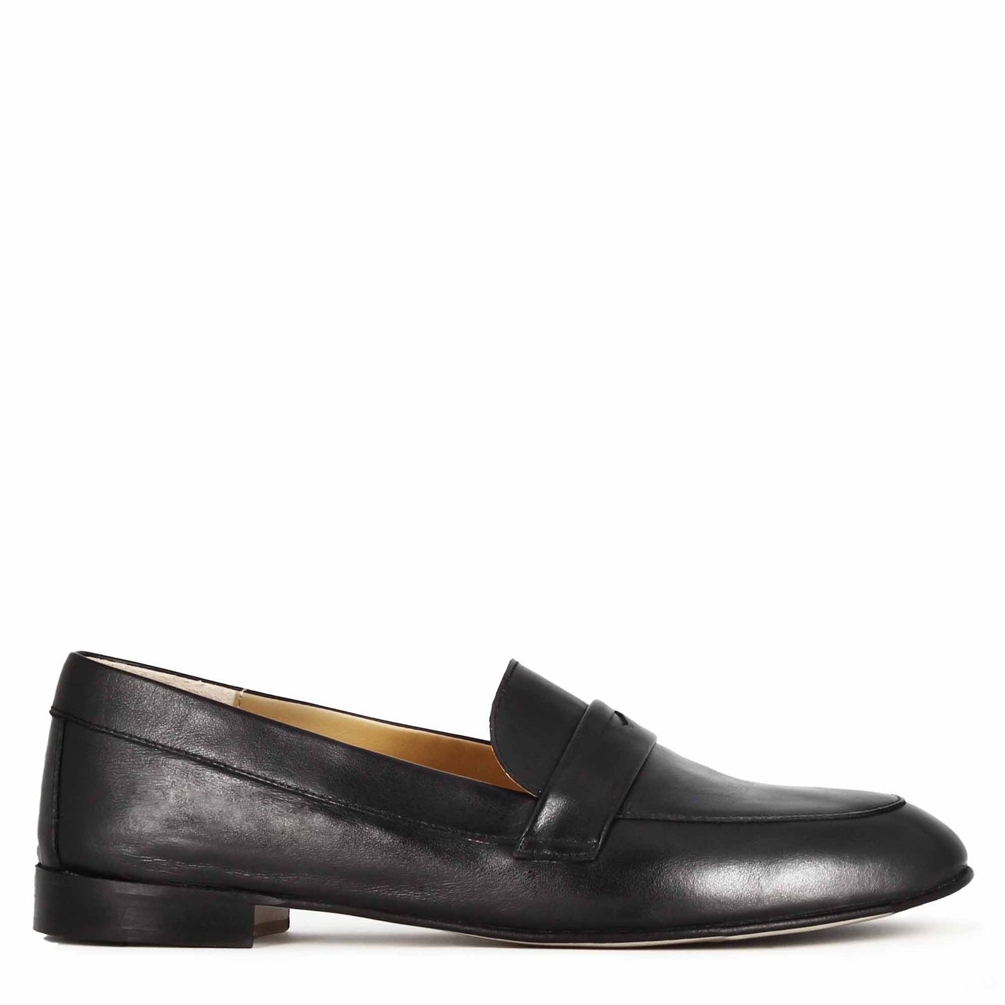 Classic women's loafer in black leather handmade