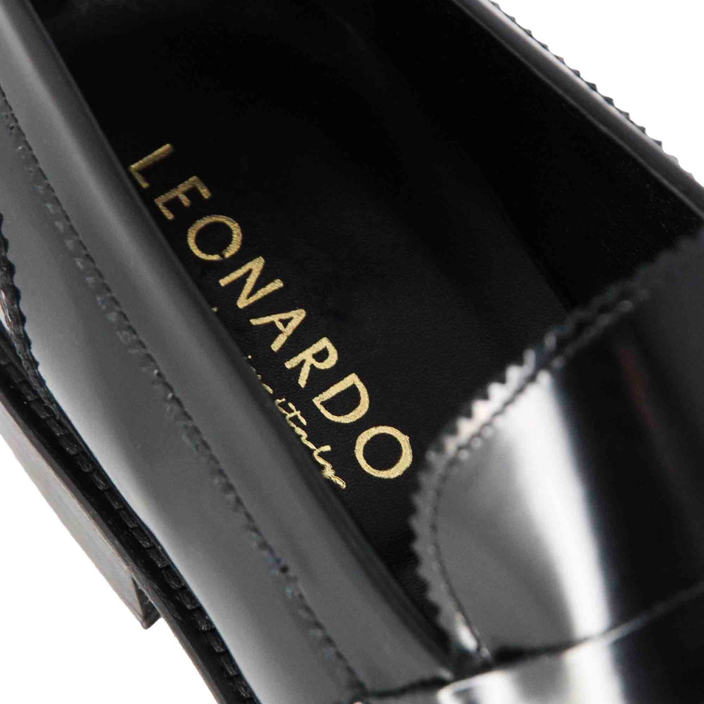 Mocassino classico da uomo in pelle lucida colore nero