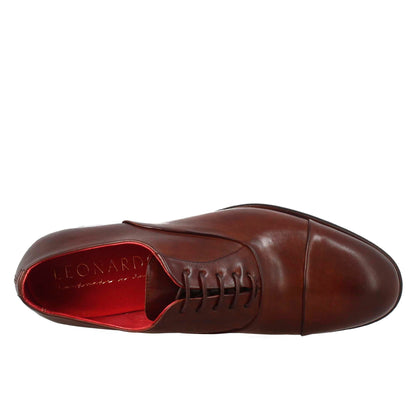 Oxford cap toe elegante da uomo in pelle liscia pieno fiore