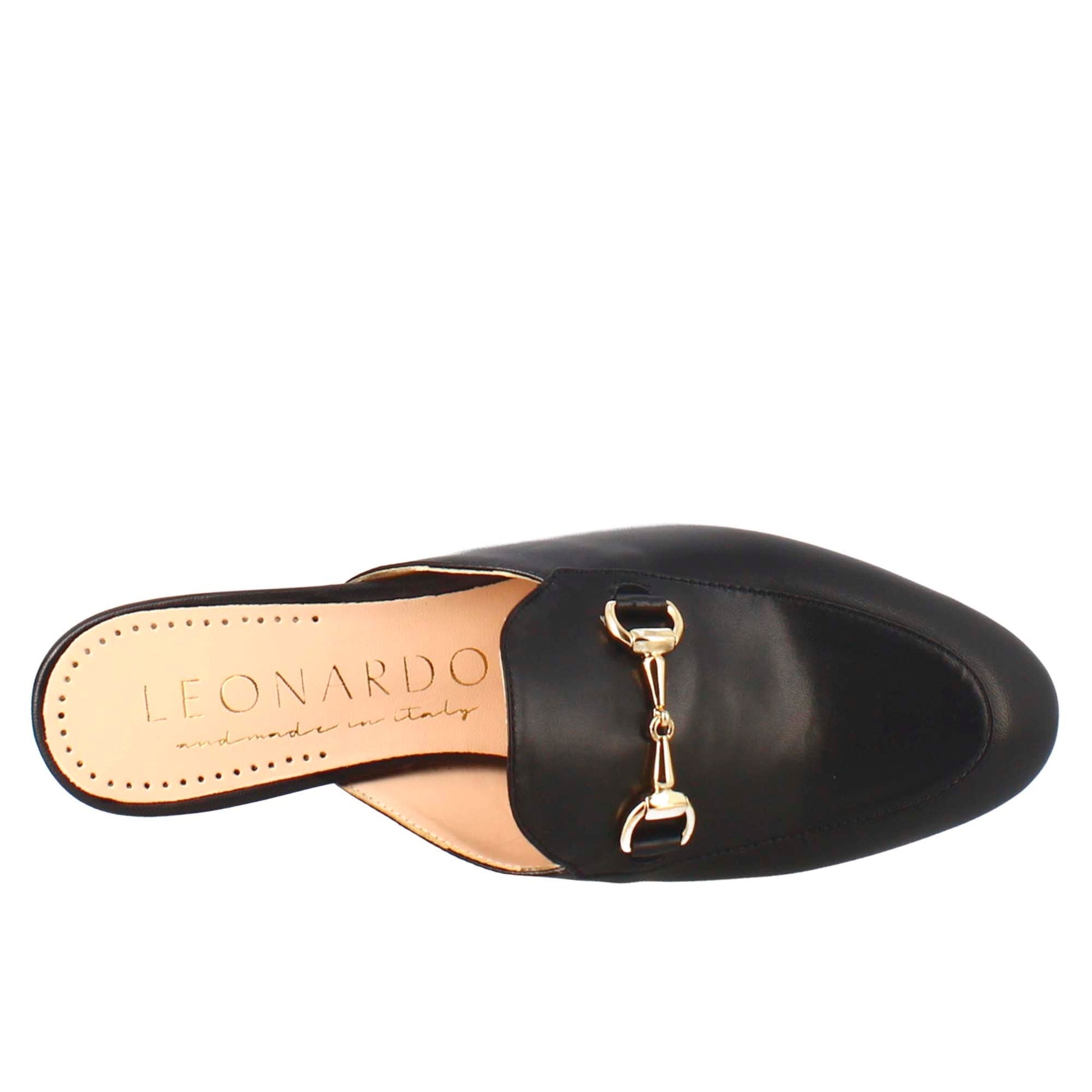 Scarpe mules con morsetto da donna artigianali in pelle color nero. - LeonardoShoes