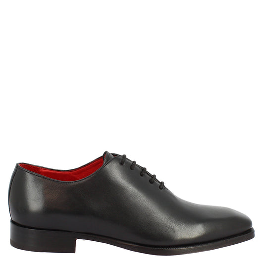 Elegant men's shoes wholecut handmade in leather