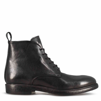 Men's ankle boots in smooth leather with laces and leather sole