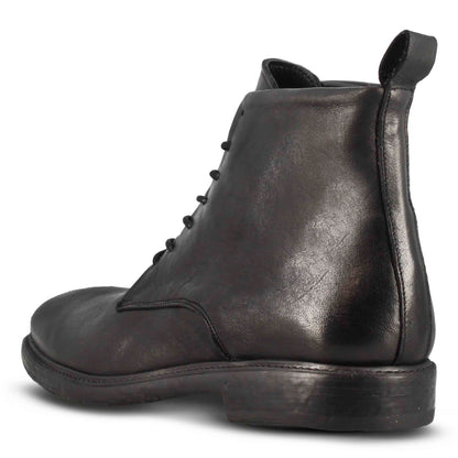 Men's ankle boots in smooth leather with laces and leather sole