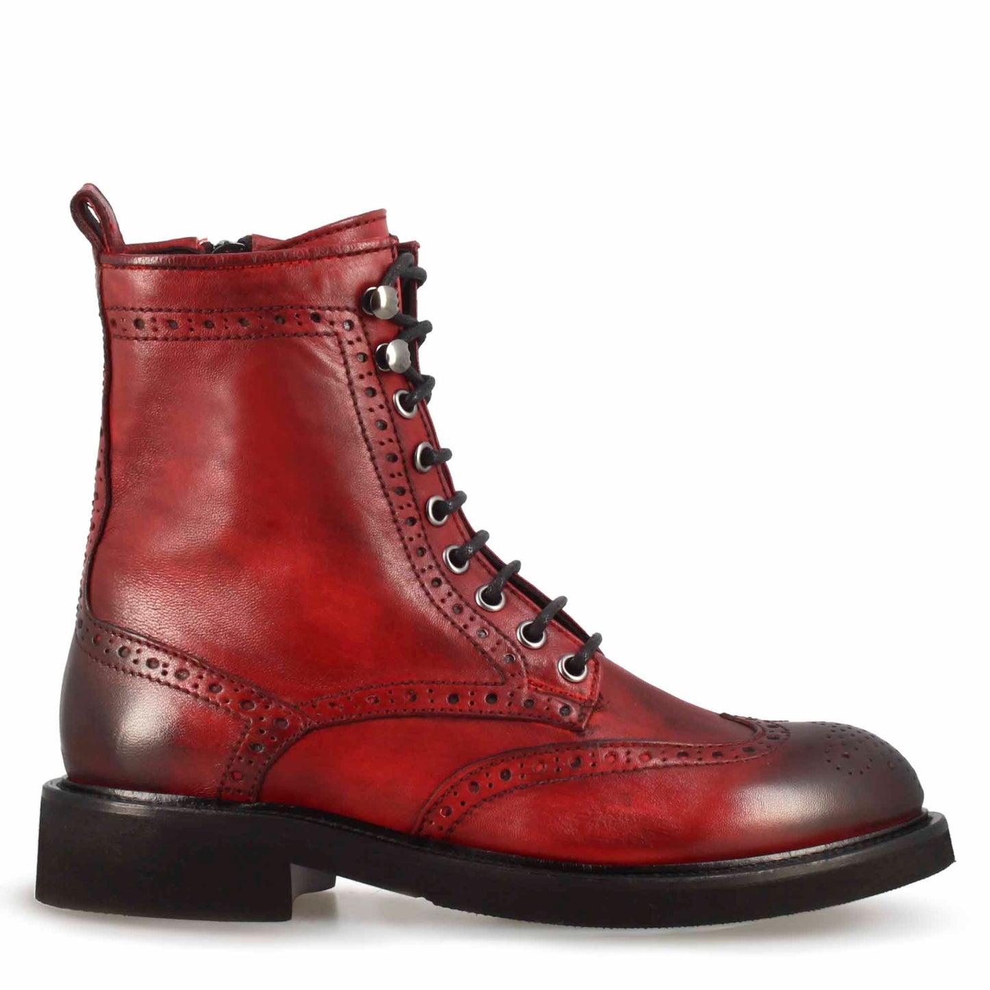 Women's leather ankle boot with brogue details