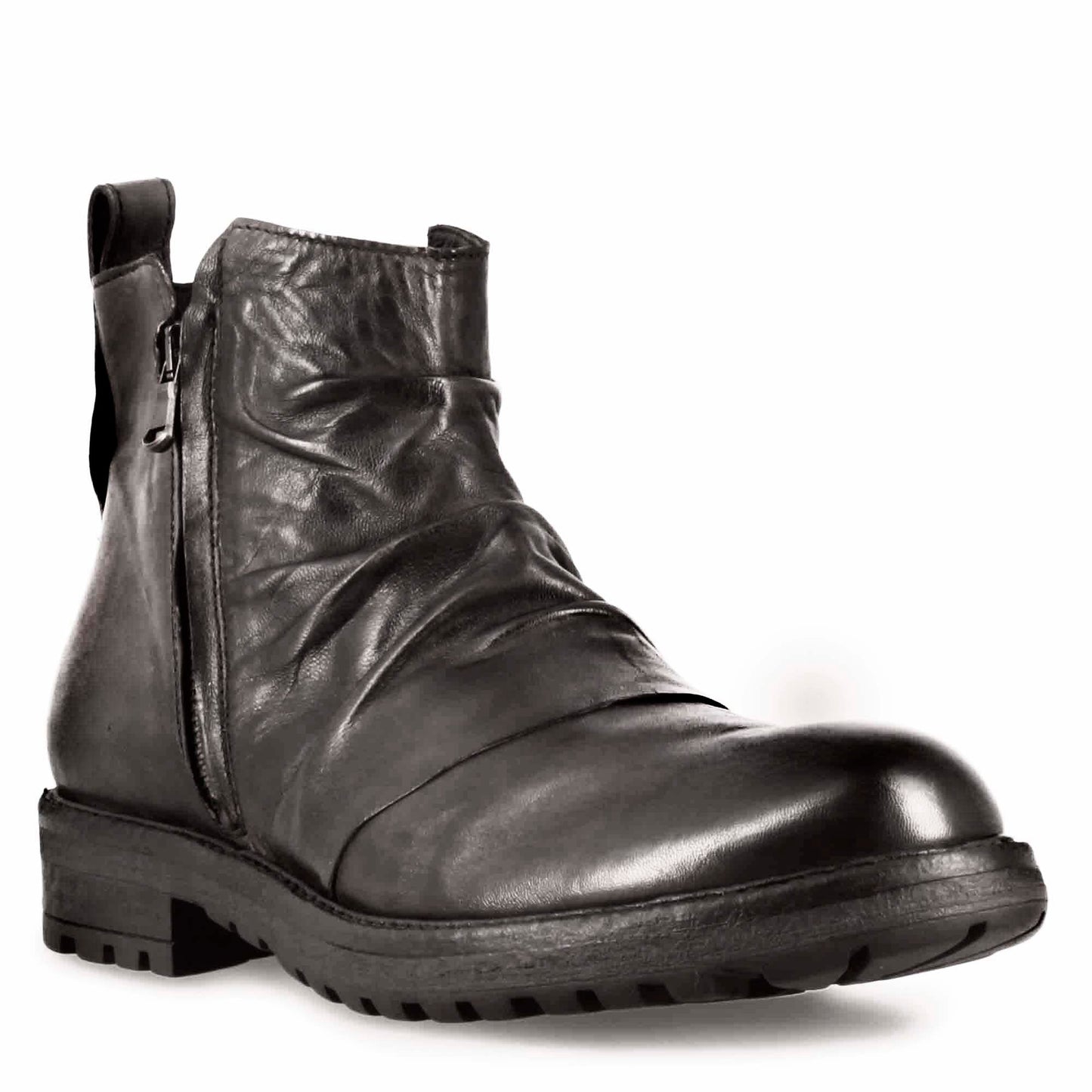 Men's ankle boot with dark brown leather curl