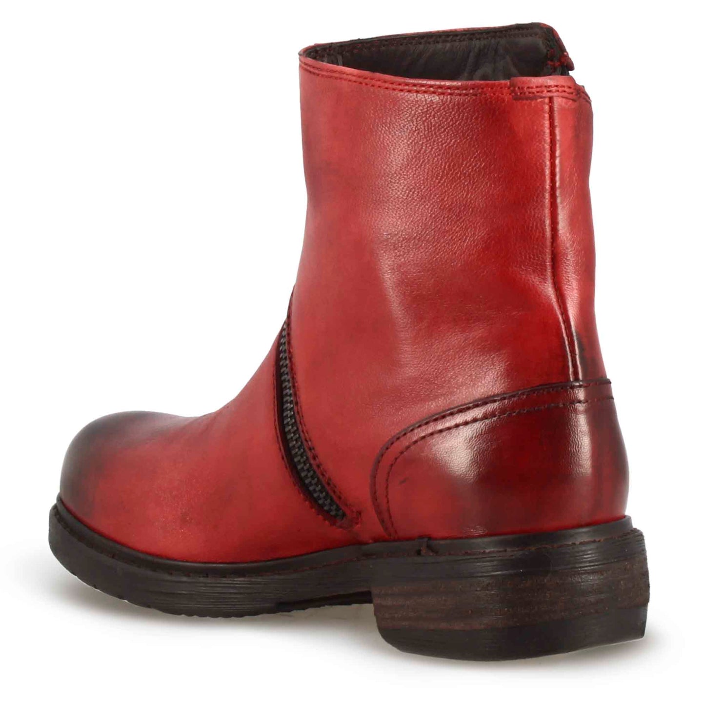 Women's ankle boot in washed leather with vintage effect and diagonal zip