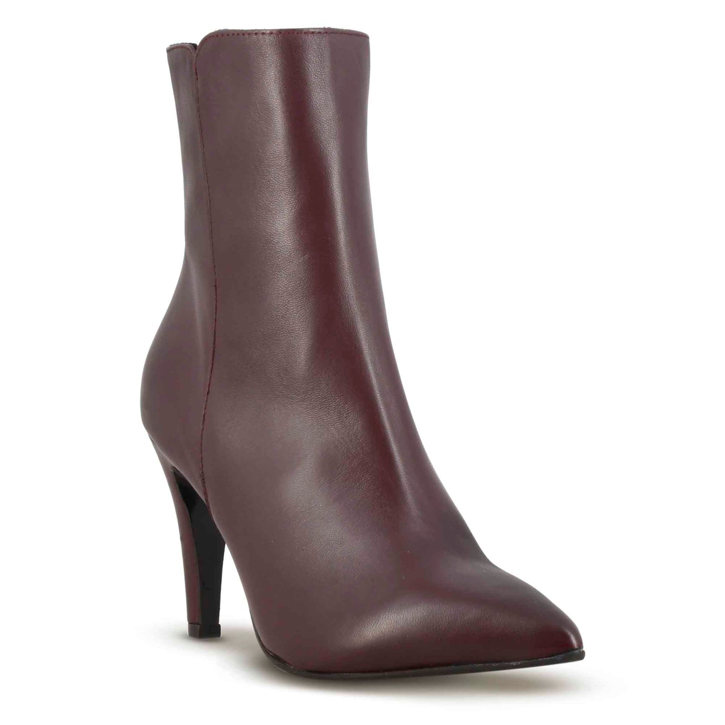 Elegant women's pointed leather ankle boot