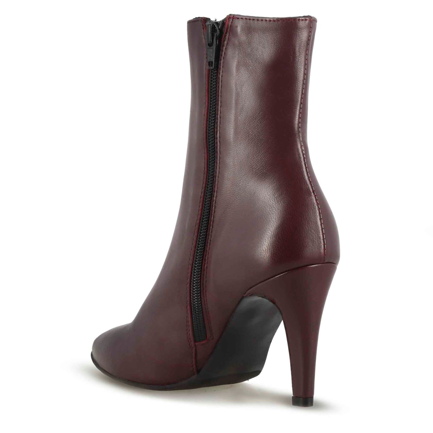 Elegant women's pointed leather ankle boot