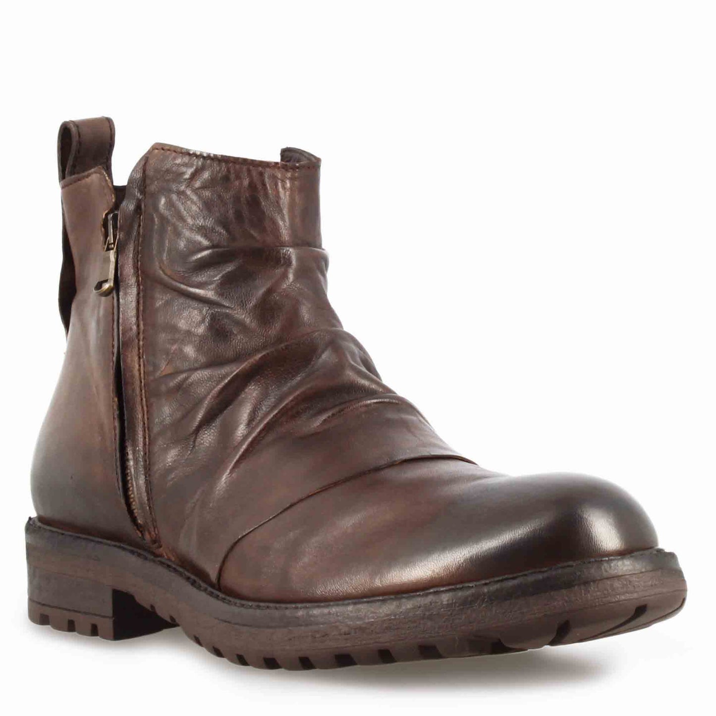 Men's ankle boot with dark brown leather curl